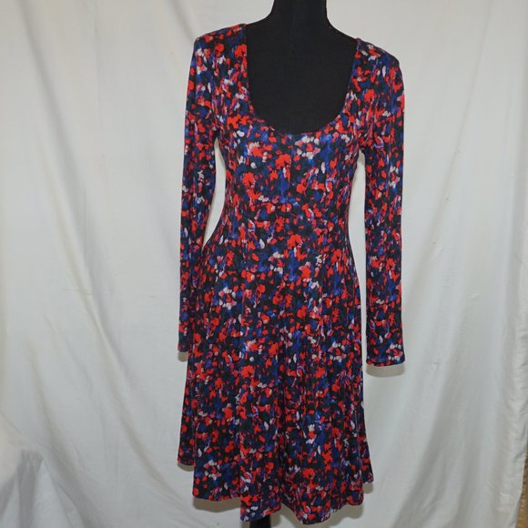 HD in Paris Saraid Long Sleeve Red Floral Print Swing Fit to Flare Dress M - Picture 3 of 11